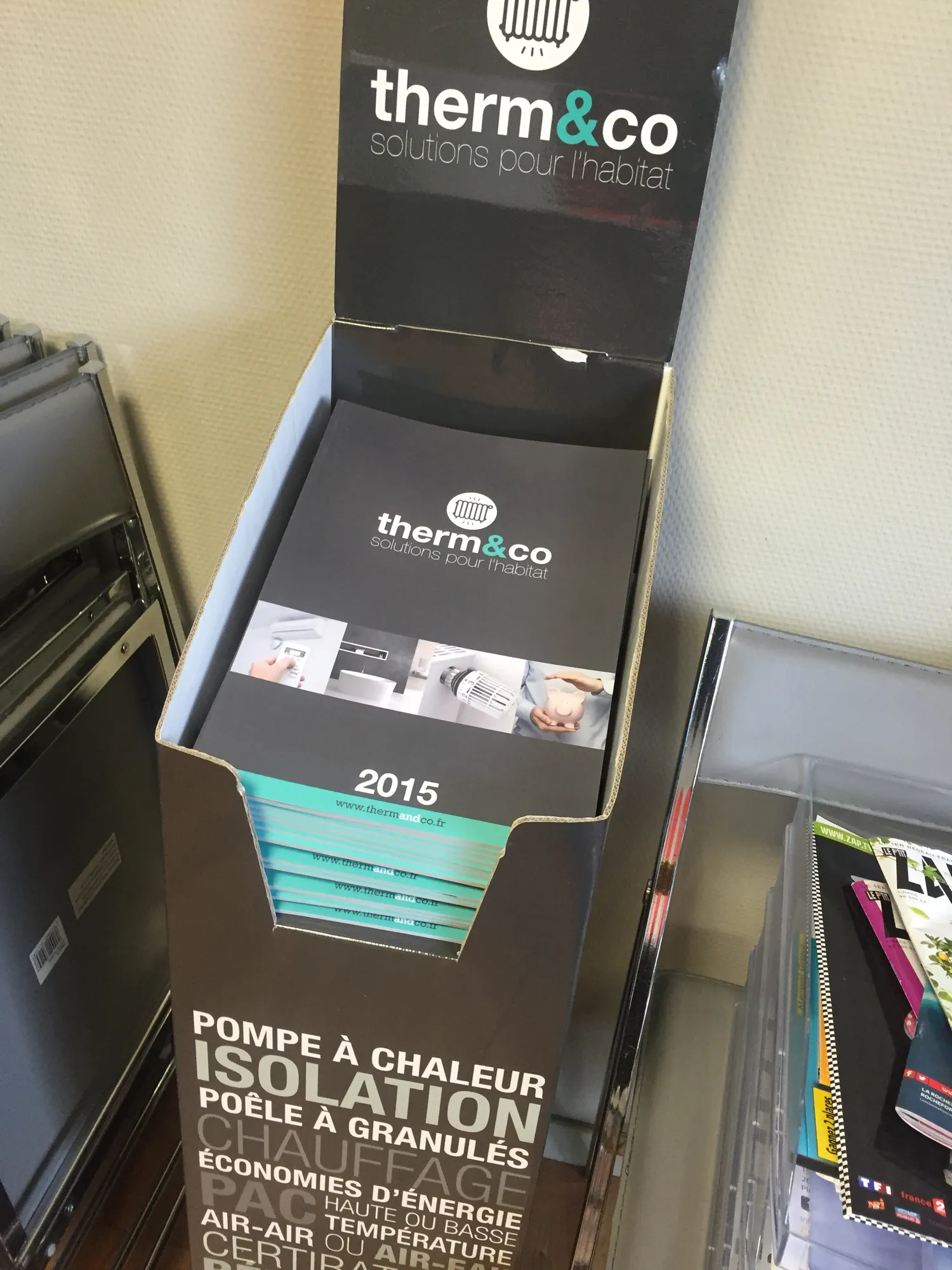 Présentoir de catalogues Therm&co 2015